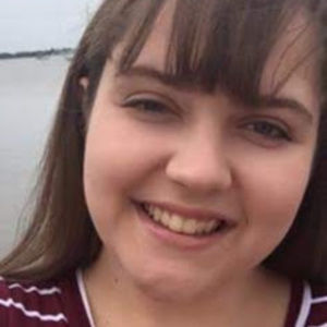 Meet your Posher, Leora